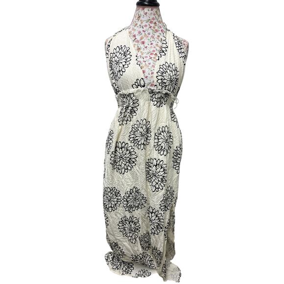 En Creme Dresses & Skirts - 🤍 En Creme Floral Maxi Dress Large Boho Cottagecore Halter Lightweight Draped